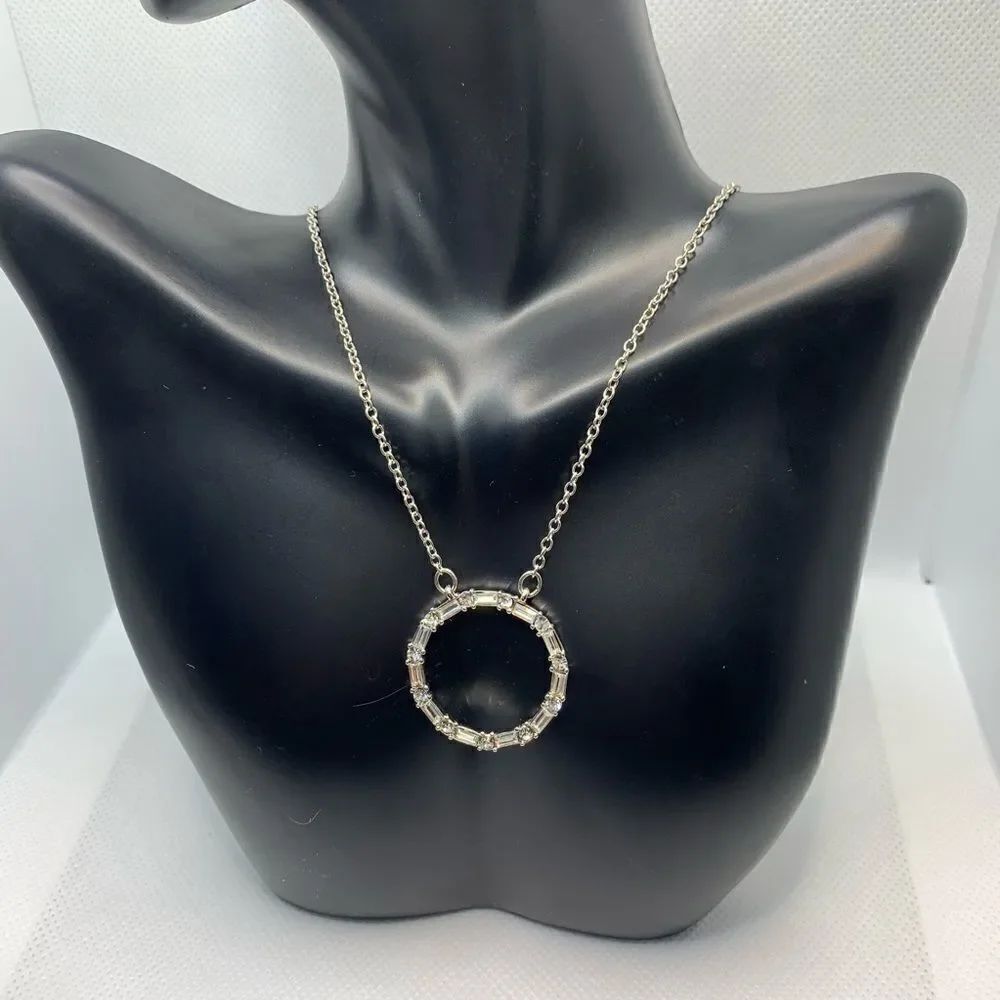 Crystal Circle Necklace‎